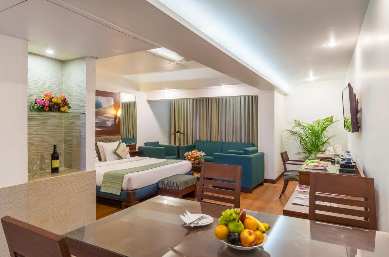 Hotel Hindusthan International, Бхубанешвара Экстерьер фото