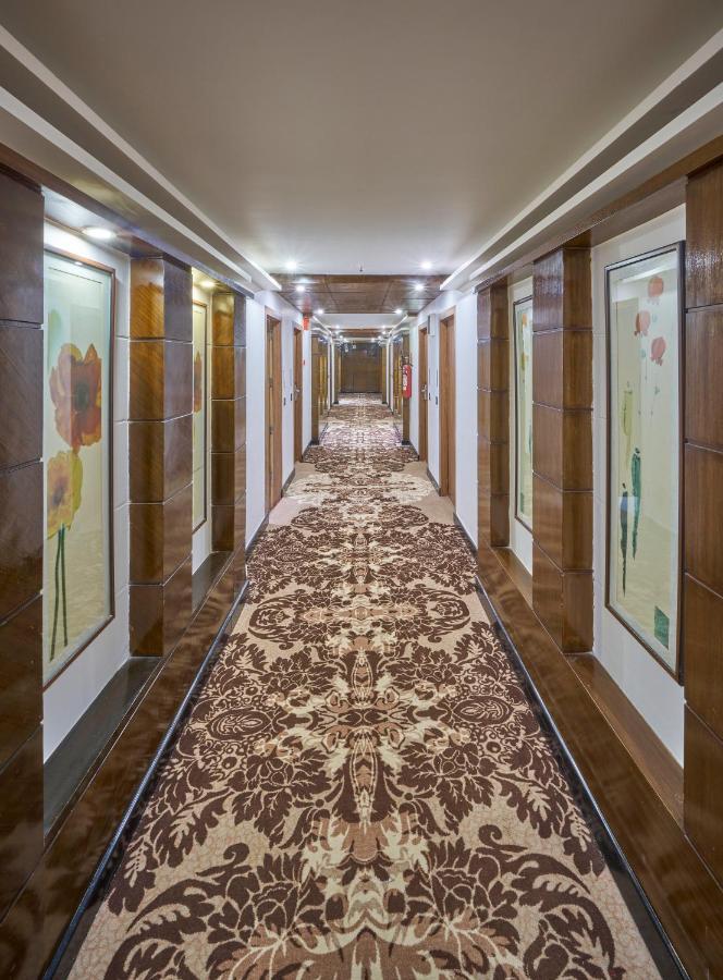 Hotel Hindusthan International, Бхубанешвара Экстерьер фото