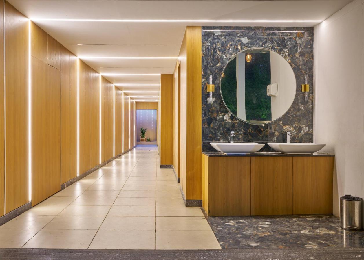Hotel Hindusthan International, Бхубанешвара Экстерьер фото