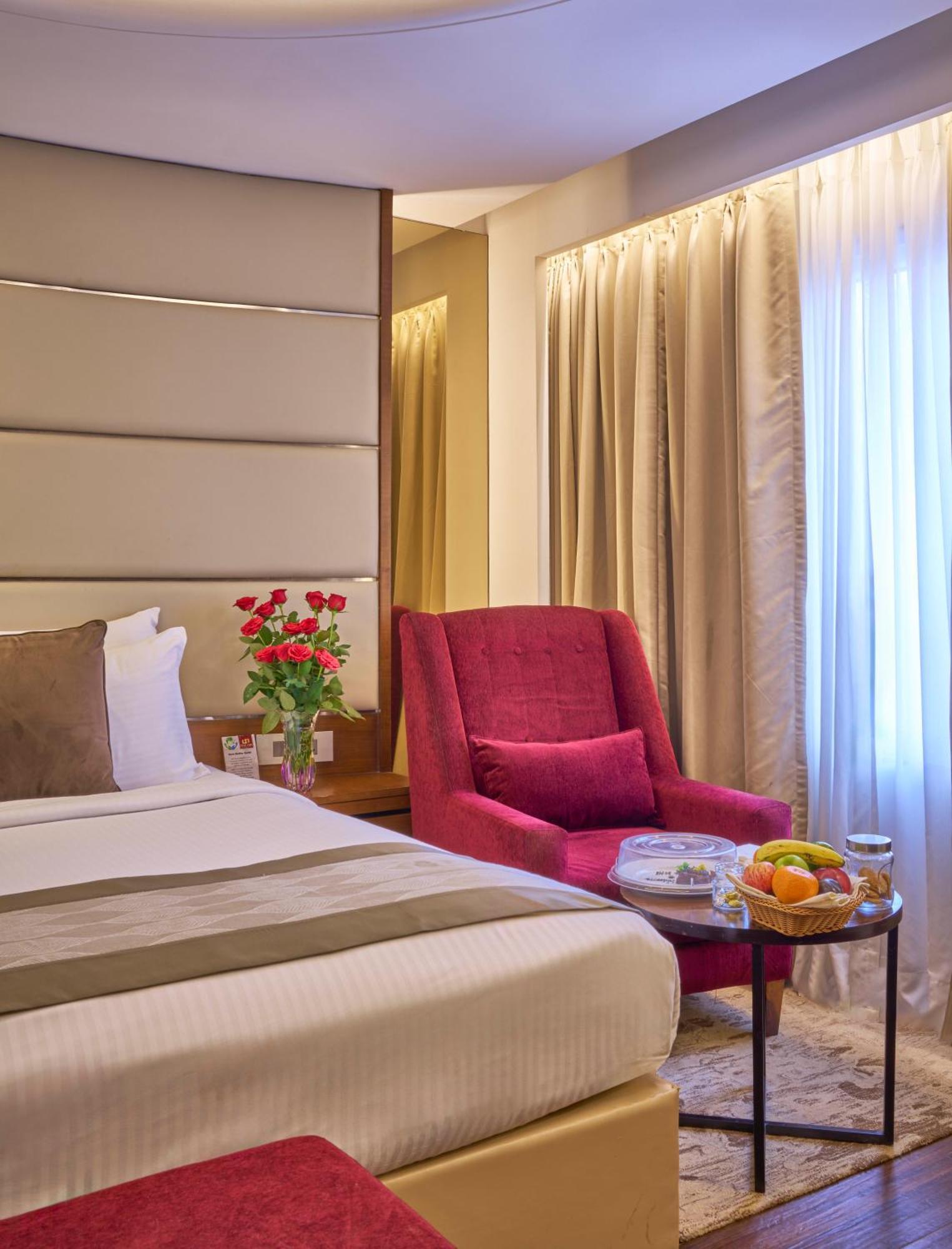 Hotel Hindusthan International, Бхубанешвара Экстерьер фото