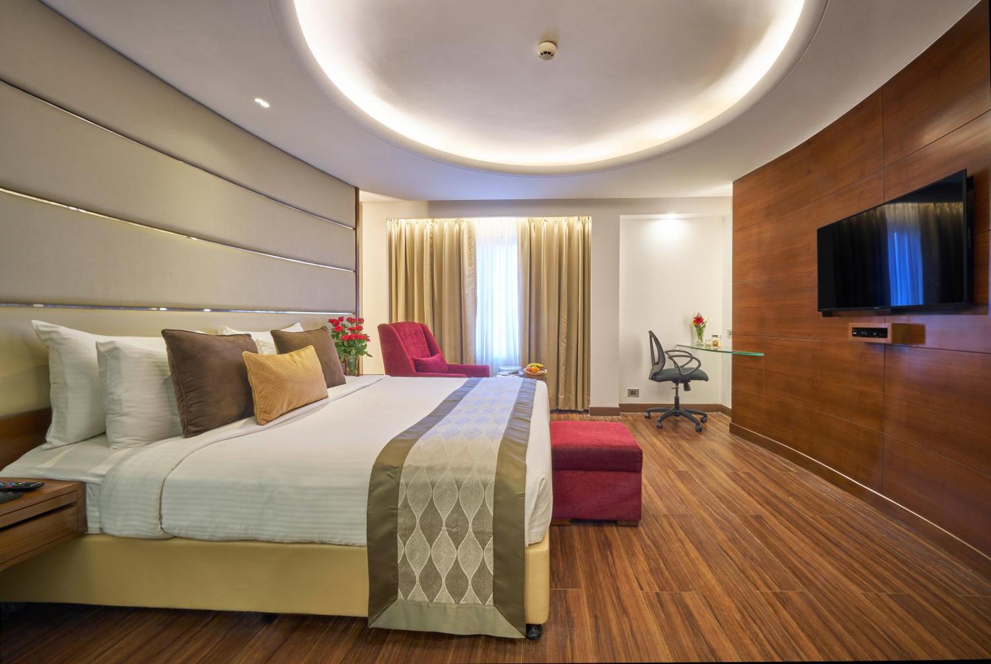 Hotel Hindusthan International, Бхубанешвара Экстерьер фото