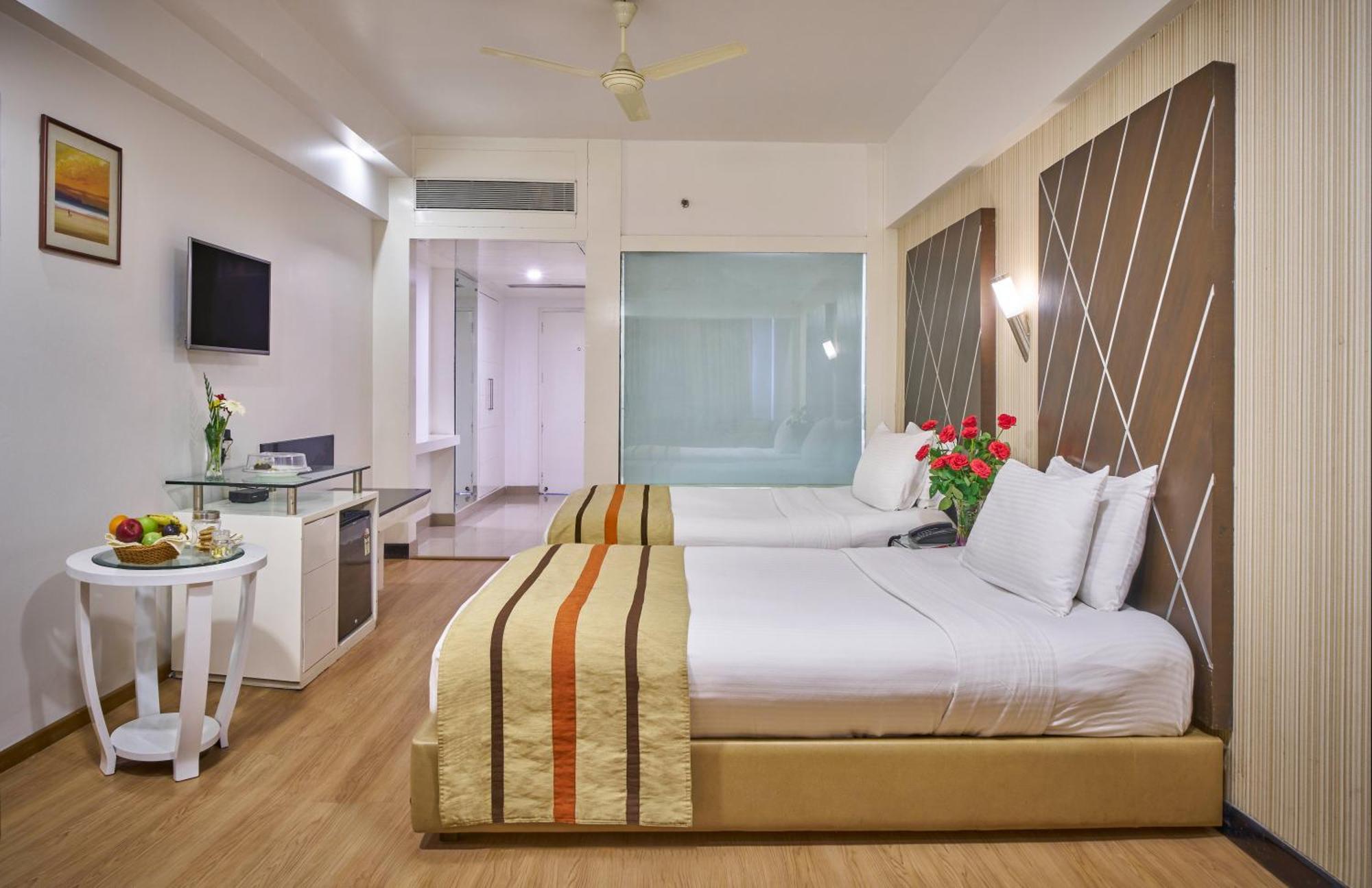 Hotel Hindusthan International, Бхубанешвара Экстерьер фото
