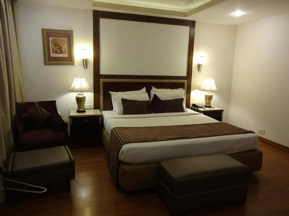 Hotel Hindusthan International, Бхубанешвара Экстерьер фото